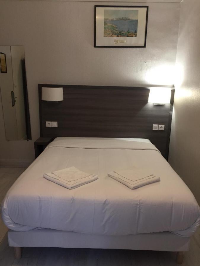 Pax Hotel Paryż Zewnętrze zdjęcie