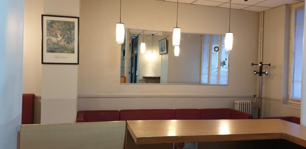 Pax Hotel Paryż Zewnętrze zdjęcie