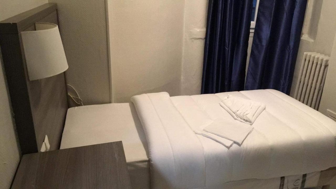 Pax Hotel Paryż Zewnętrze zdjęcie